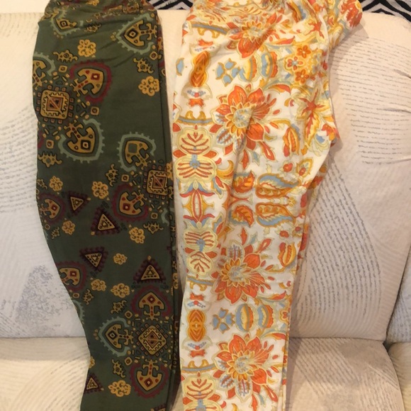 LOOK! Lularoe One Size leggings. 20+ different patterns available! 1 tween size - Picture 12 of 15